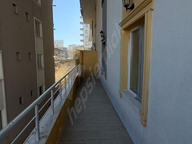 BARAK EMLAKTAN MERKEZİ KONUMDA SATILIK 1+1 EŞYALI DAİRE - Görsel 14