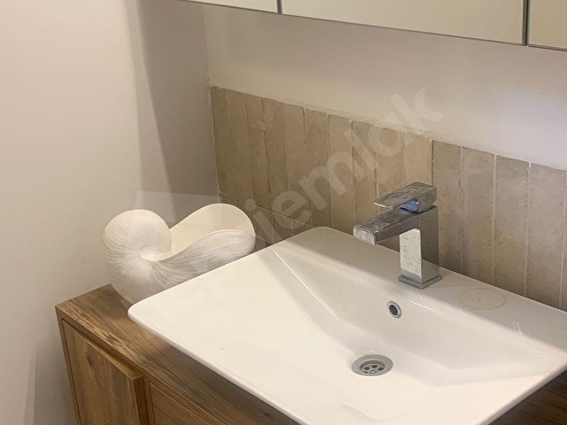 ZEKERİYAKÖY DE BAKIMLI GARANTİ KOZA 5 tipi VİLLASI - Görsel 15