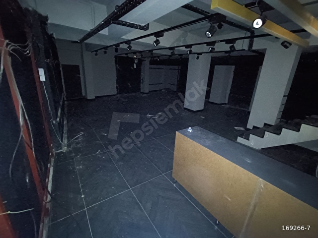 Tramvay caddesi üzerinde 3 kat 330m2 açıklamayı okuyunuz !!! - Görsel 13