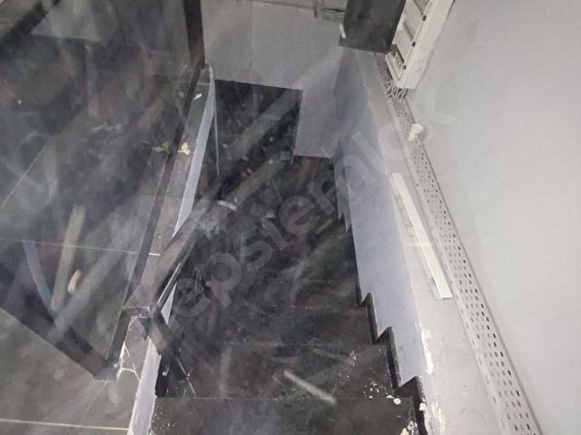 Tramvay caddesi üzerinde 3 kat 330m2 açıklamayı okuyunuz !!! - Görsel 11