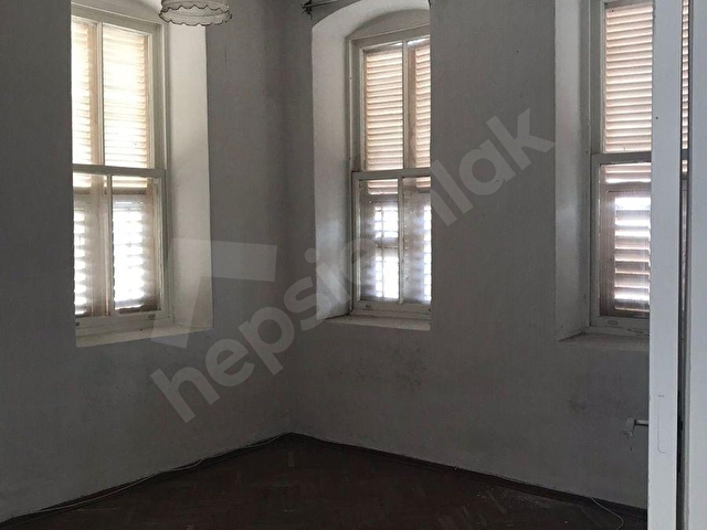 BÜYÜKADANIN ENNEZİH SOKAĞINDA KAPANMAZ DENİZ MANZARALI ,455 M2BAHÇE,BEGONVİLLER İÇİNDE MÜSTAKİL KÖŞK - Görsel 11
