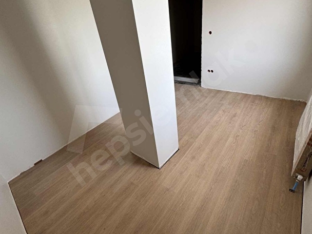 ÇIRÇIRDA 2+1 BALKONLU 2.KAT KAPALI MUTFAK SIFIR DAİRE - Görsel 14