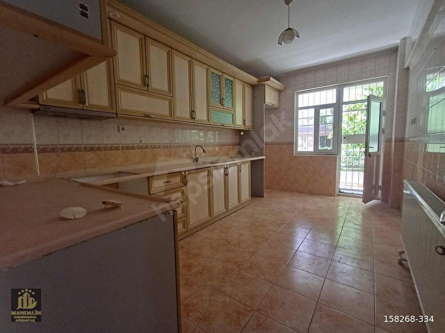 ELVAN ÖZÇELİKTEN HAYITLI MAHALLESİNDE 3+1 KİRALIK DAİRE - Görsel 4