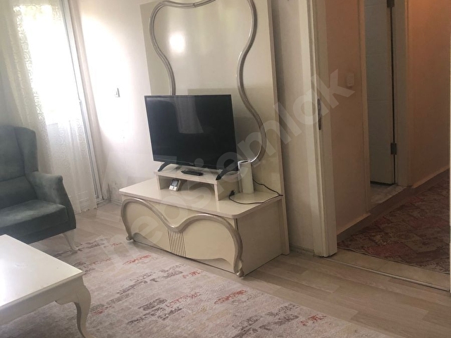1+1 merkezde eşyalı daire - Görsel 8