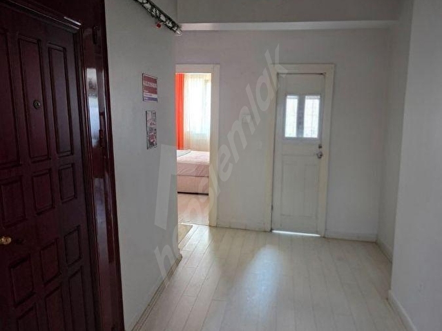Ortaköy de Sahile Yakın Yokuşsuz Boş 1+1 Kiralık Daire - Görsel 4