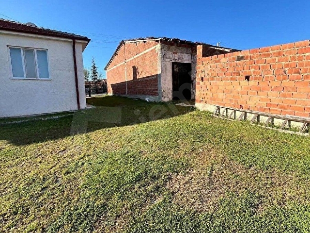 ESKİŞEHİR YAKIN KONUMDA SATILIK HARİKA ÇİTLİK VE EVİ - Görsel 18