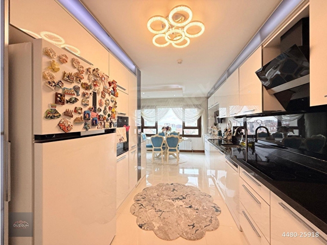 DÜZGÜN EMLAKTAN ŞIK MODERN TASARIMLI K.OTOPARKLI 4+1 ULTRA LÜX SİTE DAİRE - Görsel 6