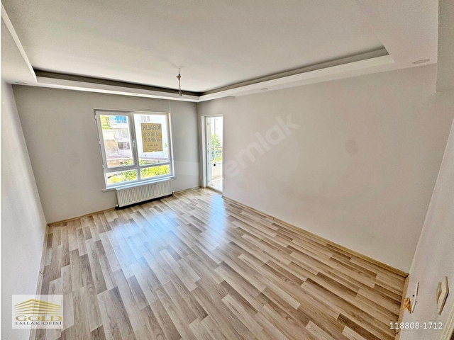 CADDE YAKINI MERKEZİ KONUM YAPILI ASANSÖRLÜ CAM BALKONLU ÇİFT BANYOLU 3+1 KİRALIK DAİRE - Görsel 15