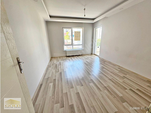 CADDE YAKINI MERKEZİ KONUM YAPILI ASANSÖRLÜ CAM BALKONLU ÇİFT BANYOLU 3+1 KİRALIK DAİRE - Görsel 23