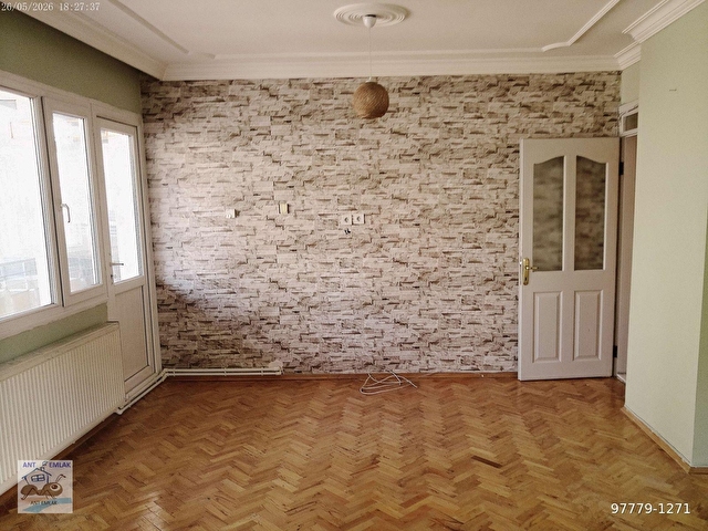 BORNOVA KAZIMDİRİK MAH.3+1 130 M2 DOĞALGAZLI KİRALIK DAİRE