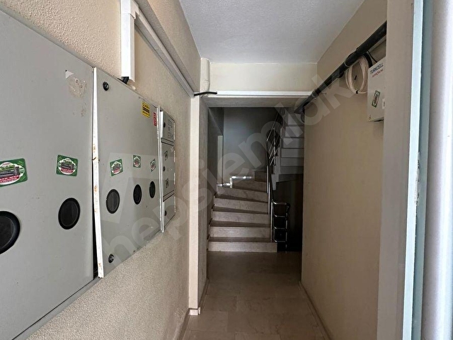 TURYAPTAN HARİKA KONUMDA TEMİZ KULLANIŞLI 3+1 GENÇ DAİRE - Görsel 4
