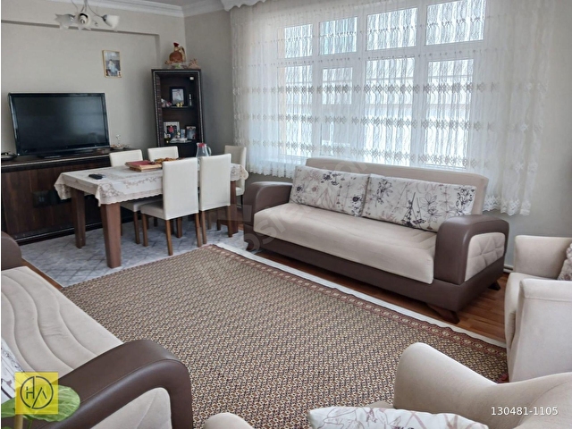 IŞIKLAR MAHALLESİNDE ÇARŞIYA YAKIN SATILIK 2+1 DAİRE - Görsel 3