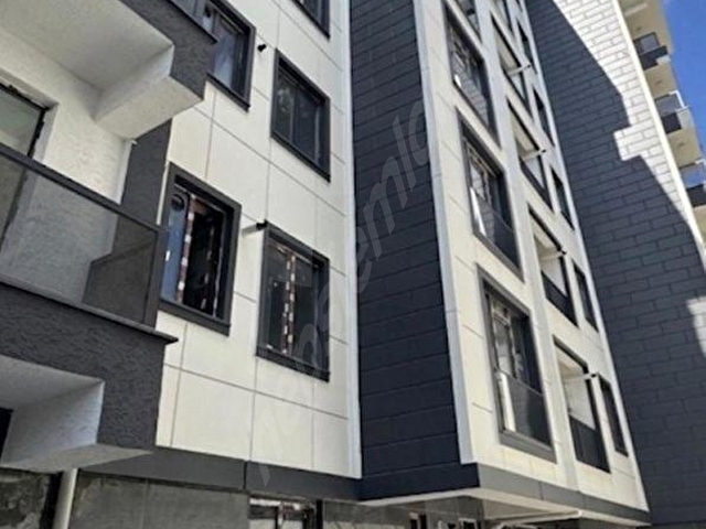 EYÜPSULTAN GÜZELTEPE MAHALLESİNDE SİTE İÇİ SATILIK SIFIR LÜKS DAİRE - Görsel 3