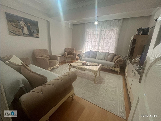 Yeşilyurt Merkez Cami Yakını 3+1 105 m2 13 Yıllık Bina Doğalgazlı Otoparklı Satılık Ara Kat Daire - Görsel 6