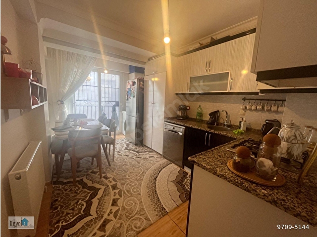 Yeşilyurt Merkez Cami Yakını 3+1 105 m2 13 Yıllık Bina Doğalgazlı Otoparklı Satılık Ara Kat Daire - Görsel 3
