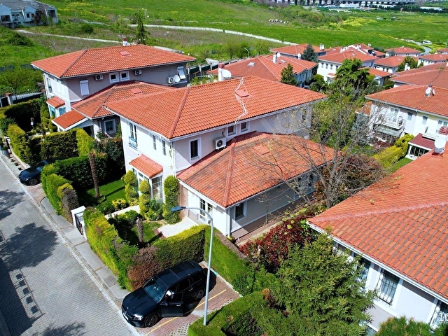 ARDIÇLI GÖL EVLERİ SATILIK 6+2 TRİPLEKS VİLLA - Görsel 6