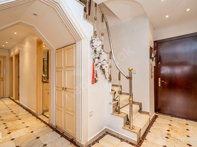 Tarabya Sanatçılar Sit. Manzaralı 235 m² Kiracısız Çatı Dubleks - Görsel 18