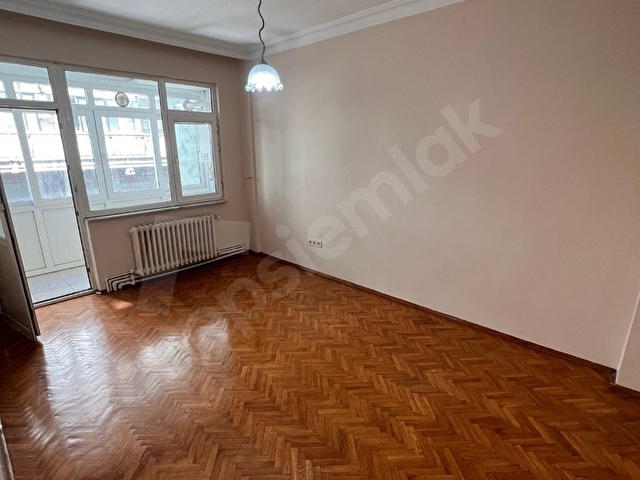 BEŞİKTAŞ BARBAROS BULVARININ YAN PARALERİNDE 4+1 SATILIK DAİRE - Görsel 13