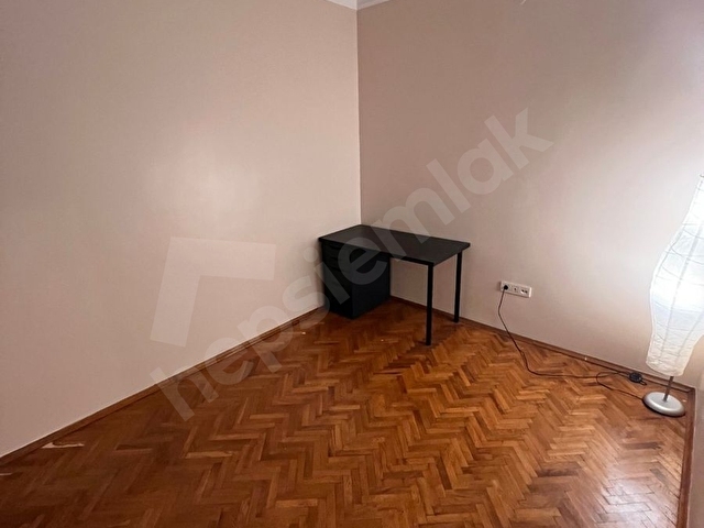 BEŞİKTAŞ BARBAROS BULVARININ YAN PARALERİNDE 4+1 SATILIK DAİRE - Görsel 11