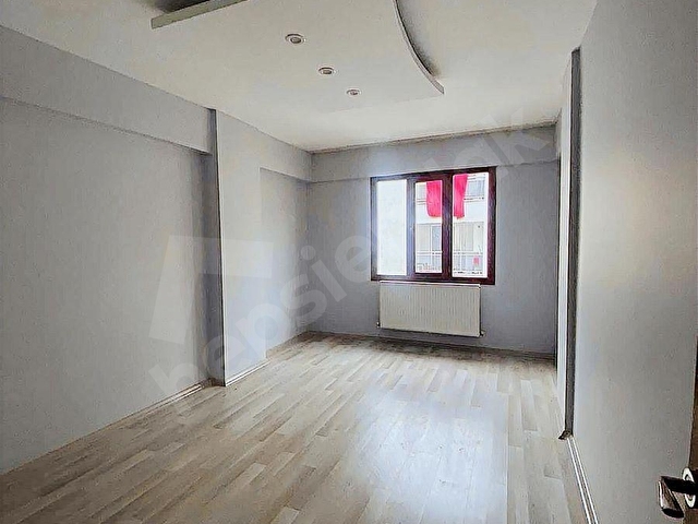 Muradiyede kiralık geniş 2+1 - Görsel 12
