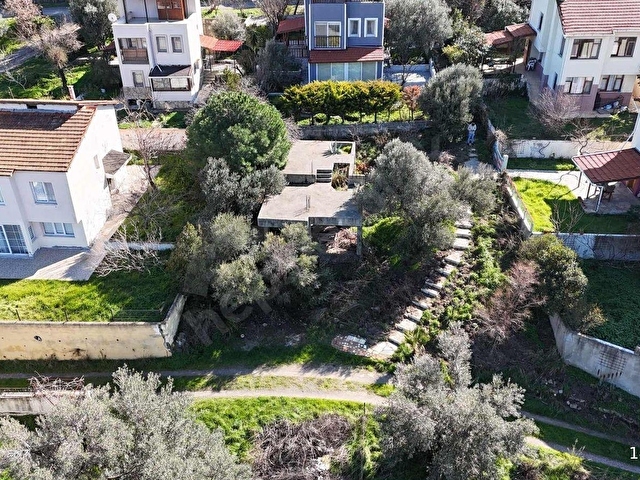 Yeni Foçada Deniz Manzaralı Sınırlı Arz 368 m² arsa - Görsel 6
