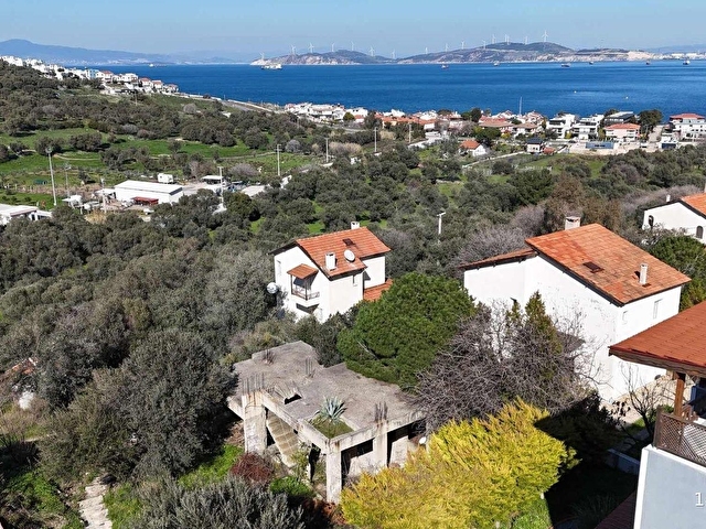 Yeni Foçada Deniz Manzaralı Sınırlı Arz 368 m² arsa - Görsel 2