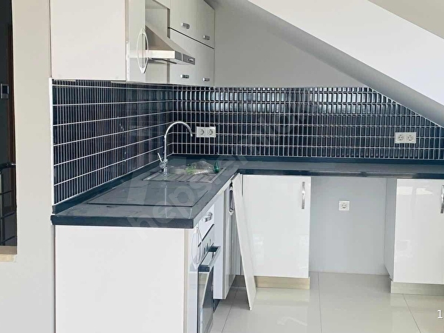 SRL DEN KÜÇÜKYALIN METRONUN DİBİNDE DENİZ MANZARALI 4+2 TERASLI - Görsel 19