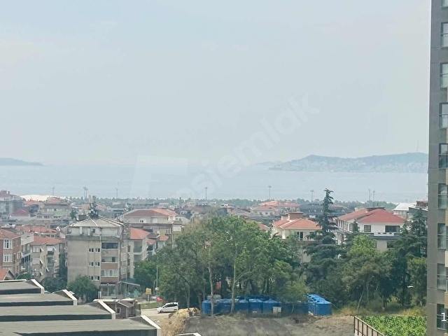 SRL DEN KÜÇÜKYALIN METRONUN DİBİNDE DENİZ MANZARALI 4+2 TERASLI