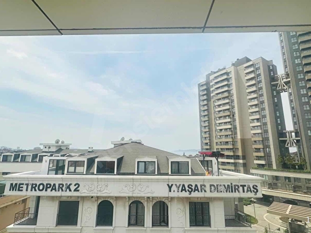 SRL DEN KÜÇÜKYALIN METRONUN DİBİNDE DENİZ MANZARALI 4+2 TERASLI - Görsel 26