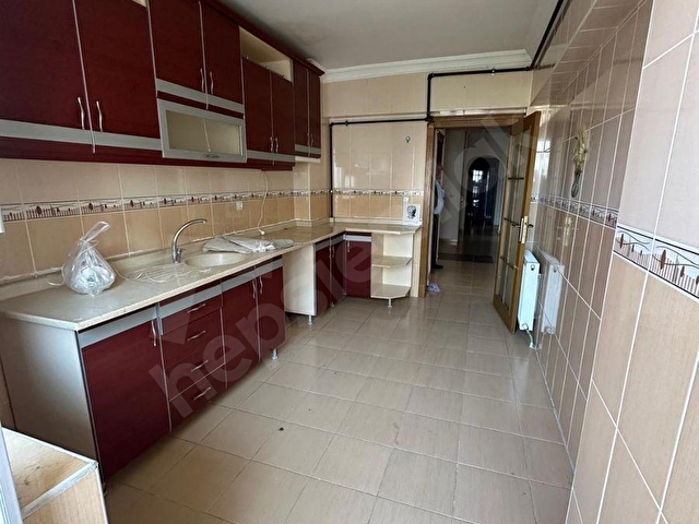 BADEMLİK MAH. ORTA KAT ÖN GÜNEY CEPHE ASANSÖRLÜ YAPILI - Görsel 4