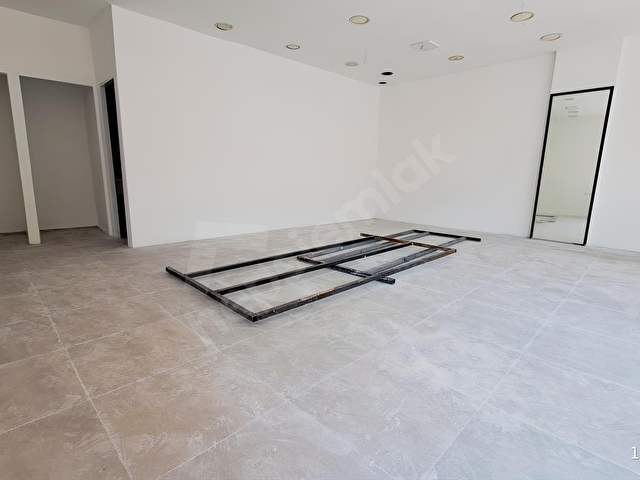 MERSİN ÇARŞI MERKEZDE KOMPLE SATILIK İŞ HANI - Görsel 20