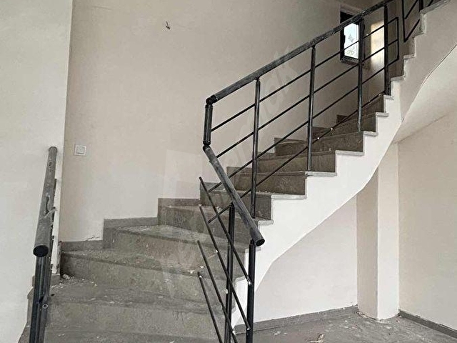 Galericiler Sitesinde 300 m² Açık Alanlı Kiralık İkiz Dükkan - Görsel 23