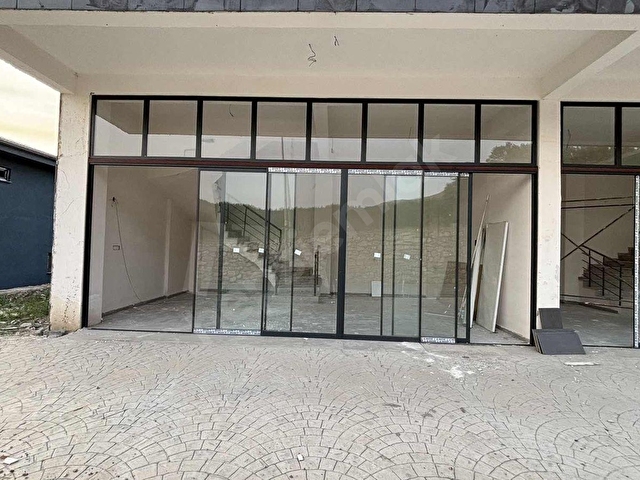 Galericiler Sitesinde 300 m² Açık Alanlı Kiralık İkiz Dükkan - Görsel 14