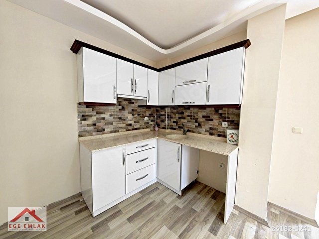 Ege Emlak Didimden Efeler Mahallesinde - Yüksek Giriş - Park Cephe 2+1 Daire - Büyük Balkon - Görsel 9
