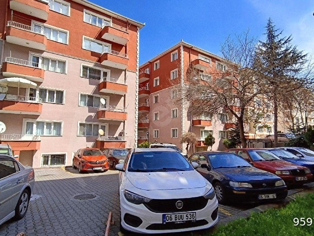 SİNCAN 12 CADDE ÜZERİ SİTE İÇİ SATILIK DAİRE SÖZGENLER DEN - Görsel 2