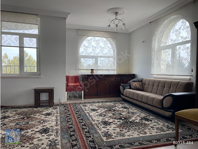 FIRSAT GÖLBAŞI MOGAN SEVGİ ÇİÇEĞİ SİTESİNDE SATILIK VİLLA - Görsel 3