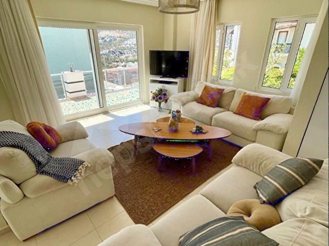 Kalkanda 4 yatak odalı, ful eşyalı ve deniz manzaralı villa - Görsel 18