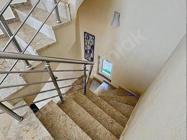 Kalkanda 4 yatak odalı, ful eşyalı ve deniz manzaralı villa - Görsel 28