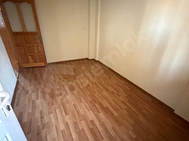 DEMETTEN UMUT MAHALLESİNDE 3+1 BALKON KİRALIK DAİRE - Görsel 13