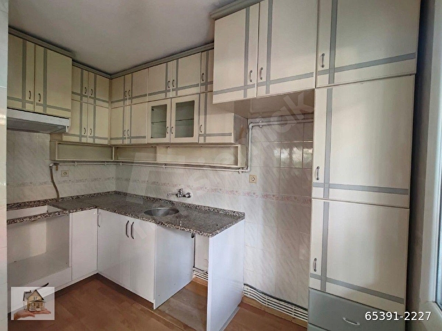 HALİL EMLAK TAN AÇIK MUTFAK YÜKSEK GİRİŞ DOĞAL GAZLİ  3+1 100 M2 25 000 TL