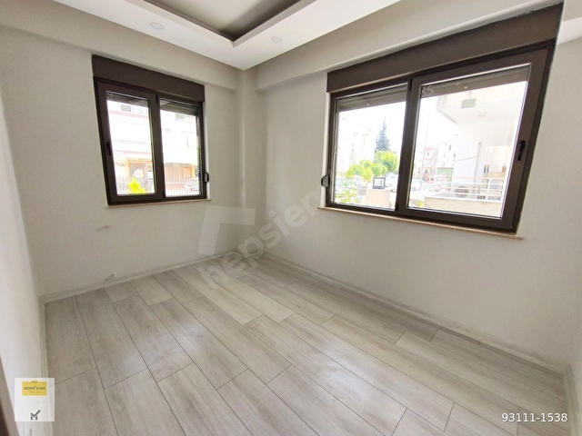BENİM EVİMDEN GÜVENLİKTE GENİŞ BALKONLU 1+1 SIFIR 50MT² !!! - Görsel 5