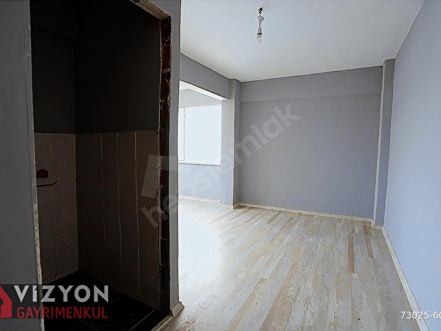 VİZYONDAN KARAKÖY DE KİRALIK 3 BÖLÜMLÜ 4.KAT OFİS - Görsel 3