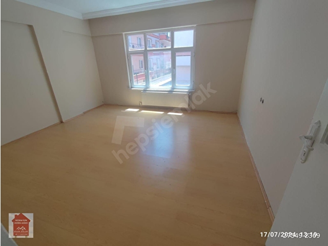 Elvan Mah. Emirler Cad. Yakını 1. Kat 3+1 Kiralık Daire - Görsel 4