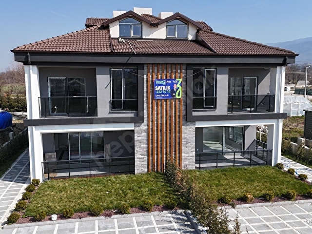BOLU MERKEZ YENİMAHALLE 3 CEPHE 6+1 TRİPLEKS LÜKS VİLLA - Görsel 3
