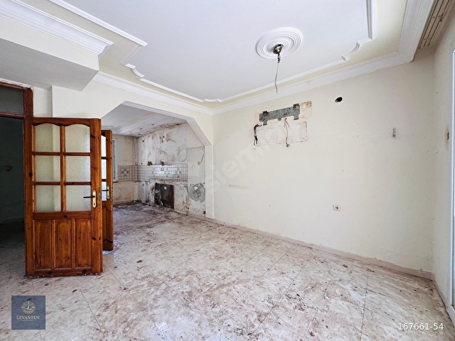 levantenden site içi havuzlu tripleks köşe villa - Görsel 17