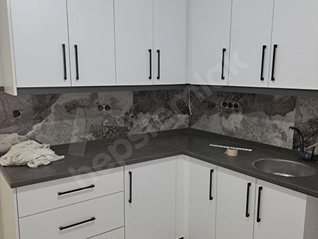 KUŞADASI ŞEHİR MERKEZİNDE SATILIK YENİ TADİLATLI 2+1 DAİRE - Görsel 16
