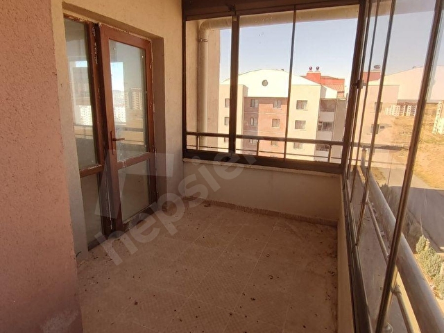 TEMELLİ YAKINI ALCI MAHALLESİ ŞELALE PARK EVLERİNDE 3,5+1 KOMBİLİ LÜKS SIFIR DAİRE - Görsel 18