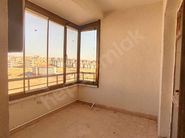 TEMELLİ YAKINI ALCI MAHALLESİ ŞELALE PARK EVLERİNDE 3,5+1 KOMBİLİ LÜKS SIFIR DAİRE - Görsel 8