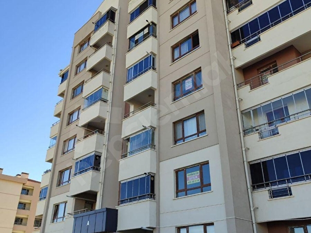 TEMELLİ YAKINI ALCI MAHALLESİ ŞELALE PARK EVLERİNDE 3,5+1 KOMBİLİ LÜKS SIFIR DAİRE - Görsel 2