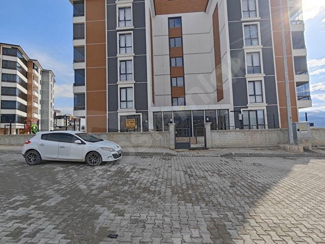 TOKAT KAŞIKÇIBAĞLARI DREM LİFE SİTESİNDE SATILIK 145 M2 İŞYERİ